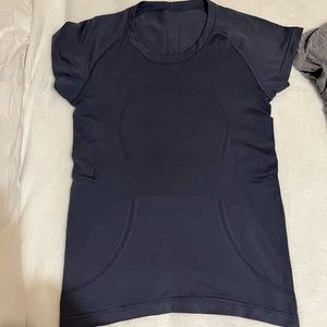 Lululemon swiftly tech short sleeve